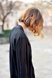 Image result for tranh vẽ cô gái buồn