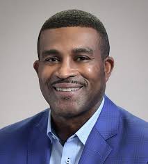 Tyrone Brewer's Instagram, Twitter & Facebook