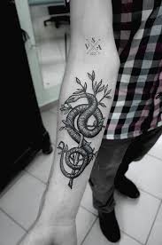 Le serpent tatoué - Un amour de tatouage...†