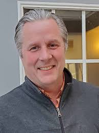 Fred Bender's Instagram, Twitter & Facebook