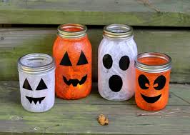 Halloween or hallowe'en (a contraction of all hallows' evening), also known as allhalloween, all hallows' eve, or all saints' eve, is a celebration observed in many countries on 31 october. Bricolage Halloween 60 Idees Creatives Tutoriels