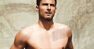 Giroud, who has struggled for game time stamford bridge this season with host quality new signings available lampard, made the most rare start with vintage display which left his boss purring. Fantastic Fit Footballers Olivier Giroud