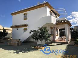 Een brede selectie van accommodatiemogelijkheden voor toeristen op onze website. Apartamentos El Palmar Costa 1 Bagus Vacaciones A 200m De La Playa