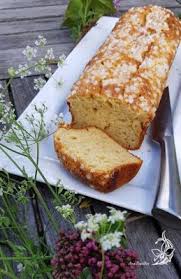 Aux Papilles By Virginie Cake Au Yaourt Grec Et Vanille En 2020 Cake Au Yaourt Yaourt Grec Alimentation