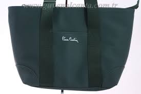 Guvenal Canta Canta Pierre Cardin