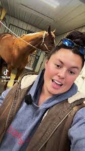 Julie Whittemore's Instagram, Twitter & Facebook