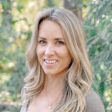 Allison Hocking's Instagram, Twitter & Facebook