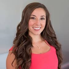 Gina Oakes's Instagram, Twitter & Facebook