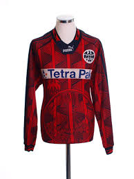 Get the best deals on eintracht frankfurt international club soccer fan apparel and souvenirs when you shop the largest online selection at ebay.com. 1995 96 Eintracht Frankfurt Home Shirt 10 L S M For Sale
