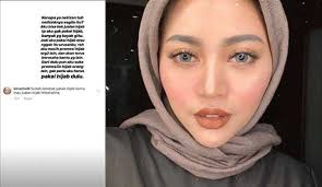 Bisa jadi inspirasi kamu meski belum menyatakan bahwa ia telah 100% mengenakan hijab, lifestyle influencer sekaligus. Berhijab Dituding Sebagai Strategi Jualan Bisnis Baru Rachel Vennya Geram