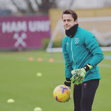 Lukasz Fabianski On Twitter Ready For Next Game Leewhu Coyi