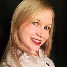 Chelsey Holt's Instagram, Twitter & Facebook