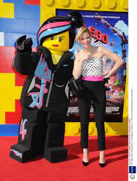 Elizabeth Banks talks Lego Movie message