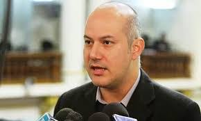 Lee Tejada's Instagram, Twitter & Facebook