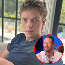 Chris Cant's Instagram, Twitter & Facebook