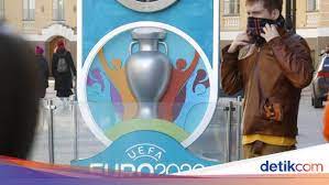 12 kota tuan rumah euro 2020 tersebut adalah roma di italia, baku di azerbaijan, st. Tuan Rumah Euro 2020 Grup Dan Jadwal Idnbuzz