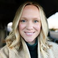 Karen Pease's Instagram, Twitter & Facebook