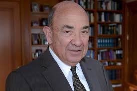 Production Consultant Xinwen Chen