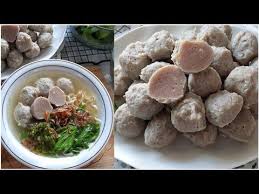 Follow my instagram rita_merna92 saya adalah istri dari seorang asn dan ibu dari dua princess, memasak udh menjadi kewajiban saya setiap hari sekaligus hoby🤭, karena saya rada pelupa jd saya share resep2 saya di sini agar gampang untk di lihat😁. Resep Bakso Sapi Kenyal Dan Kuah Bakso Bening Gurih Youtube In 2021 Food Processor Recipes Food