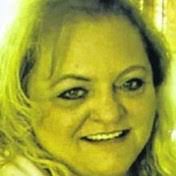 Elizabeth Armstead's Instagram, Twitter & Facebook