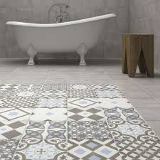 From shower curtains to rugs to cool wall fixtures and art, our list has tons of easy step by step tutoria. 15 Bathroom Decor Ideas Victorian Plumbing