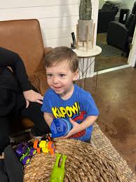 Tangled Up Hair Salon & Boutique‎