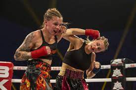 Paige vanzant makes her debut. Bkfc 16 Knucklemania Highlights Paige Vanzant Drops Decision To Britain Hart In Debut Mmamania Com