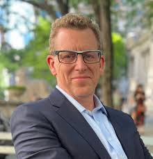 Chris Pires's Instagram, Twitter & Facebook