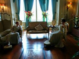 Tickets cost a substantial £29 or if purchased online £21 so book online the great hall is the largest room in warwick castle and it is the most impressive area of the there is a cedar drawing room in an italianate style. A Day Out To Warwick Castle Life Of Man