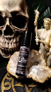 Lilith Bath - Etsy