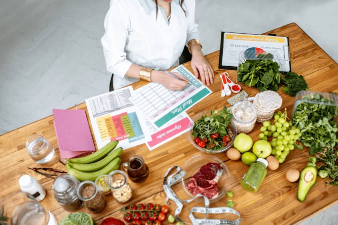 How to Find the Right Dietitian for Your Needs | Expert Tips