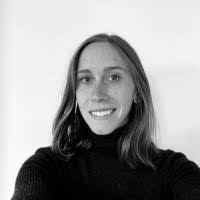 Karie Burt's Instagram, Twitter & Facebook