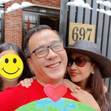 Marrying a wife 13 years younger, "King of Koi fish" was washed by Ha Thanh  Xuan and took care of each shirt