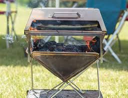 The red roads version is ss201 for the pit and ss304 for the bridge which is adequate enough and i think their version has some pretty good smarts over the snow peak version. The Snow Peak Field Oven Takes Campsite Grilling To The Next Level Gear Patrol