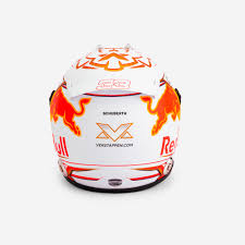 We did not find results for: 1 2 Helm 2021 Helmets Verstappenshop