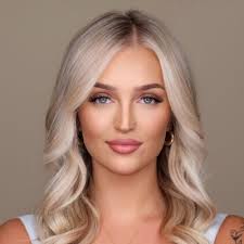 Wishing a very happy birthday to my boss, who radiates beauty inside and  out. Rula Almquist