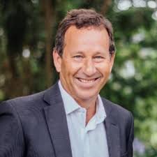 After a year and a half to complete my Branch Managers and 6 months of  assignments and class work to complete the NZ Certificate in Real Estate  (Level 6), I need to