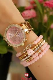 Pembe Ic Detayli Gold Kasa Bayan Saat Ve Bileklik Kombini Hover Yasmin Atk Pembe Ic Pembe Ic Detayli Gold Kasa Baya Bayan Saatleri Bileklik Moda Taki