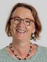 Alicia Holzer's Instagram, Twitter & Facebook