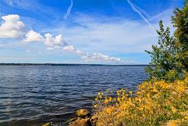 I shall make a fine mast for a ship and i shall sail on the ocean and see all the great cities in foreign lands, while you stay at out came their axes and saws and down went the tree, and it was carried off to the seashore. 14 Top Rated Lakes In Pennsylvania Planetware