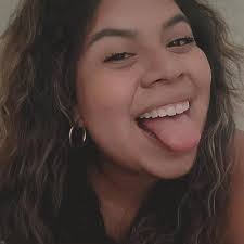 got my bangs cut (for real)💗 hehe i was wearing clip ins before🙈🤥