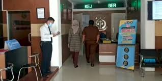Kabupaten jember merupakan wilayah pesisir jawa timur, memiliki budaya pendalungan yaitu akulturasi budaya jawa dan madura, kata dra. Uang Negara Diduga Mengalir Ke Rs Bina Sehat Mantan Bupati Jember Faida Diperiksa Kejaksaan