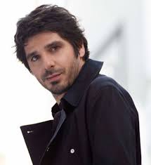 Si jenifer et louis bertignac sont de retour, patrick fiori était le nouveau de la bande. Biographie De Patrick Fiori Chouchayan