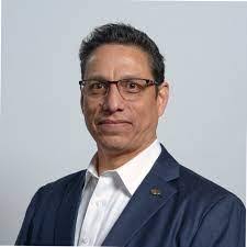 Ron Flores's Instagram, Twitter & Facebook