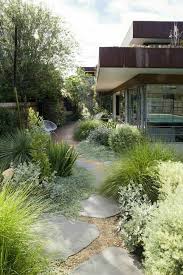 Carex Garden Design By Carolyn Mullet Modern Landscaping Modern Garden Modern Garden Design
