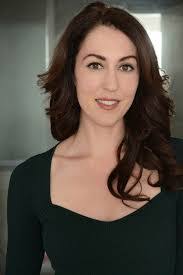 Erin Kahn's Instagram, Twitter & Facebook