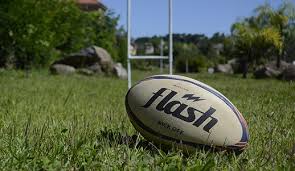 Spécialiste du rugby à 7 et recrue de la western force, le joueur de 23 ans apparaît pour la première fois dans la liste des wallabies tout comme lachlan l'ancien joueur de montpellier et de clermont, revenu en australie cette année sous les couleurs de la western force, revient en sélection à 34 ans. Rugby Regles De Jeu Du Rugby A Xv