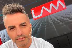 Feb 07, 2021 · sobre el final del segmento de hoy, de brito despidió a carolina molinari que estuvo de invitada y anunció quién estará el lunes, generando aplausos y generando mucha expectativa. Caras Angel De Brito Conto Que Se Vacuno Contra El Coronavirus Es Muy Movilizante