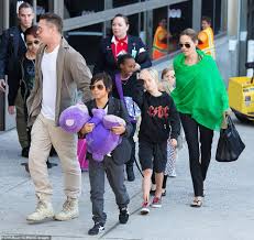 Nsw minister for health and medical research. Dragon Jilted Husband Of Brad Pitt S New German Model Lover Nicole Poturalski 27 Is Seen For First Time Since They Started Dating