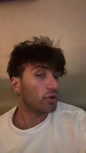 Primi su TikTok Italia e Problemi con i Capelli